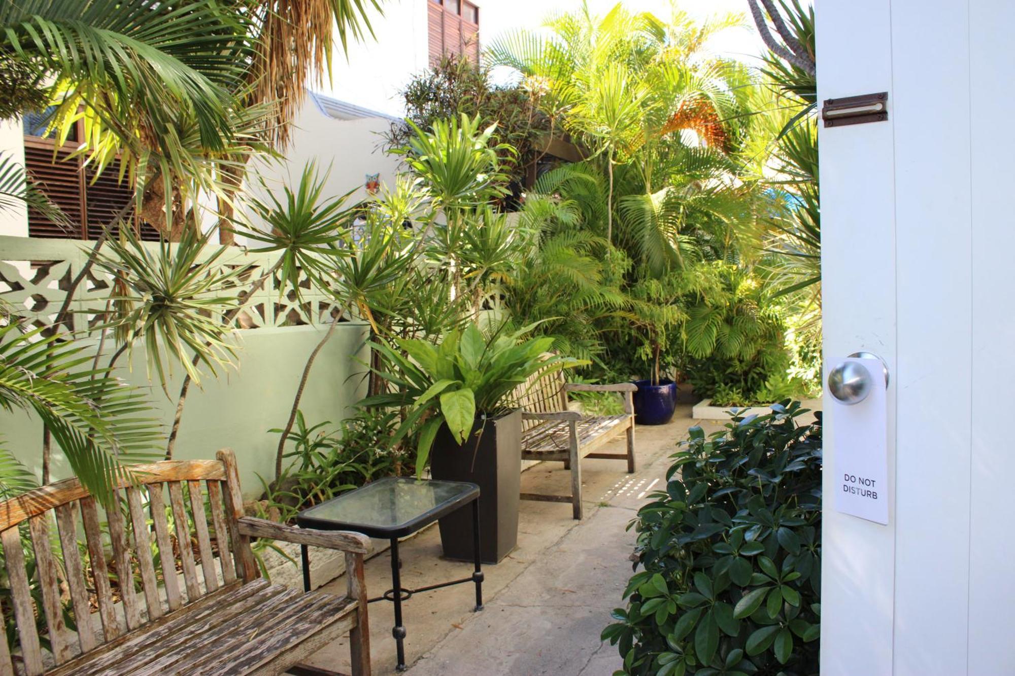 Numero Uno Beach Apartments San Juan Dış mekan fotoğraf