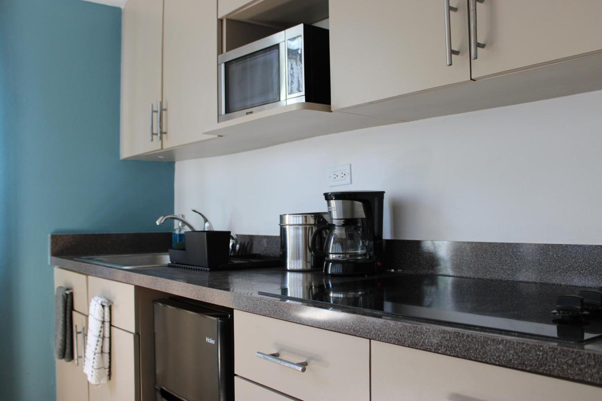 Numero Uno Beach Apartments San Juan Dış mekan fotoğraf