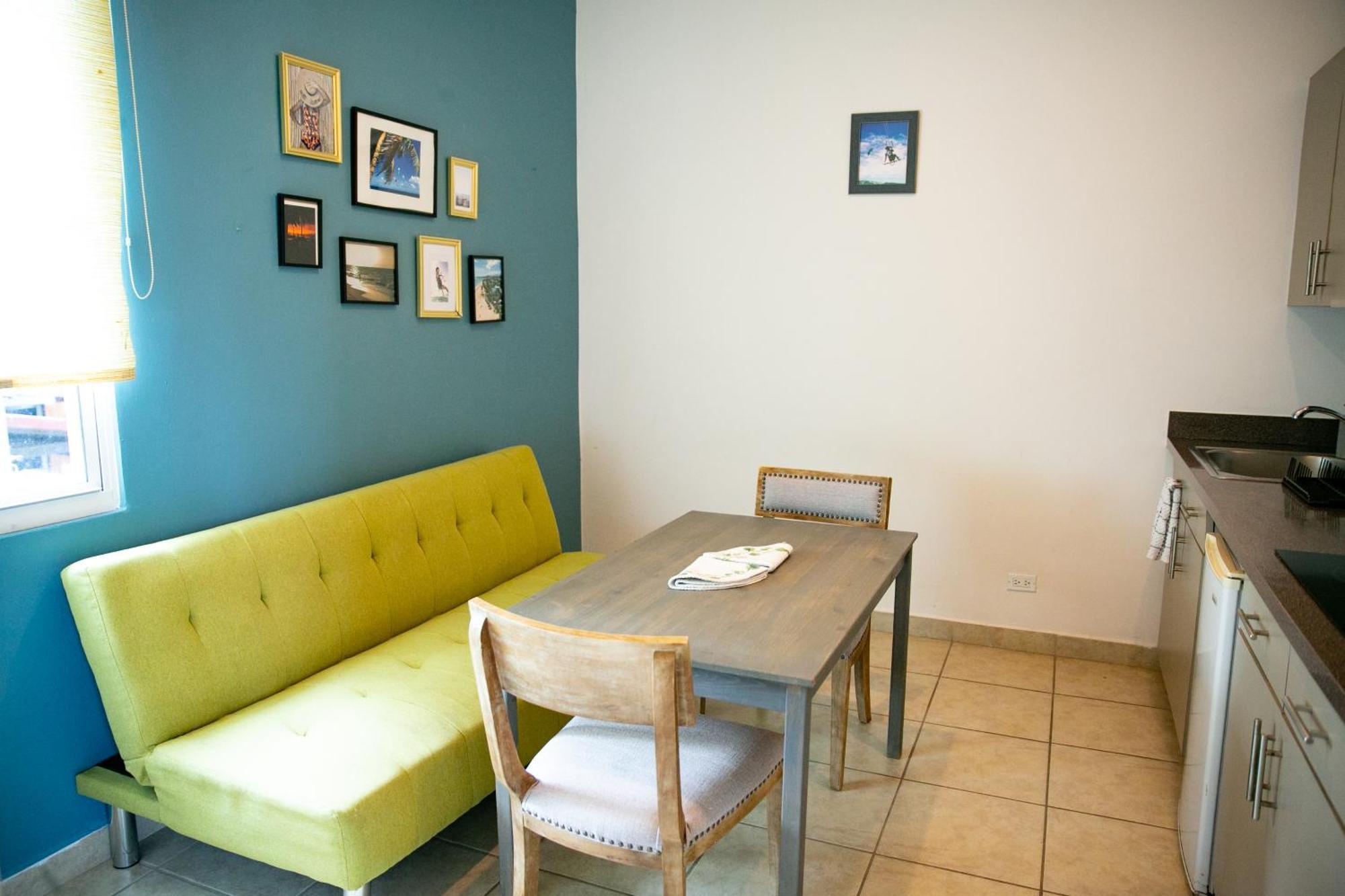 Numero Uno Beach Apartments San Juan Dış mekan fotoğraf